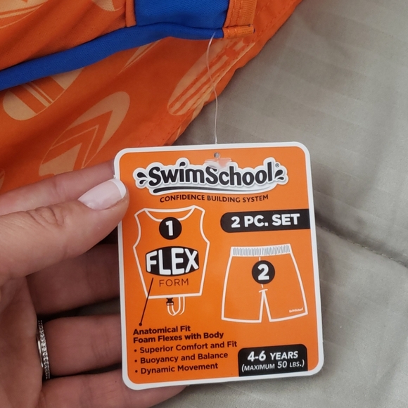 2 pc. Swim trainer with shorts 2- 4 years old - Picture 4 of 5